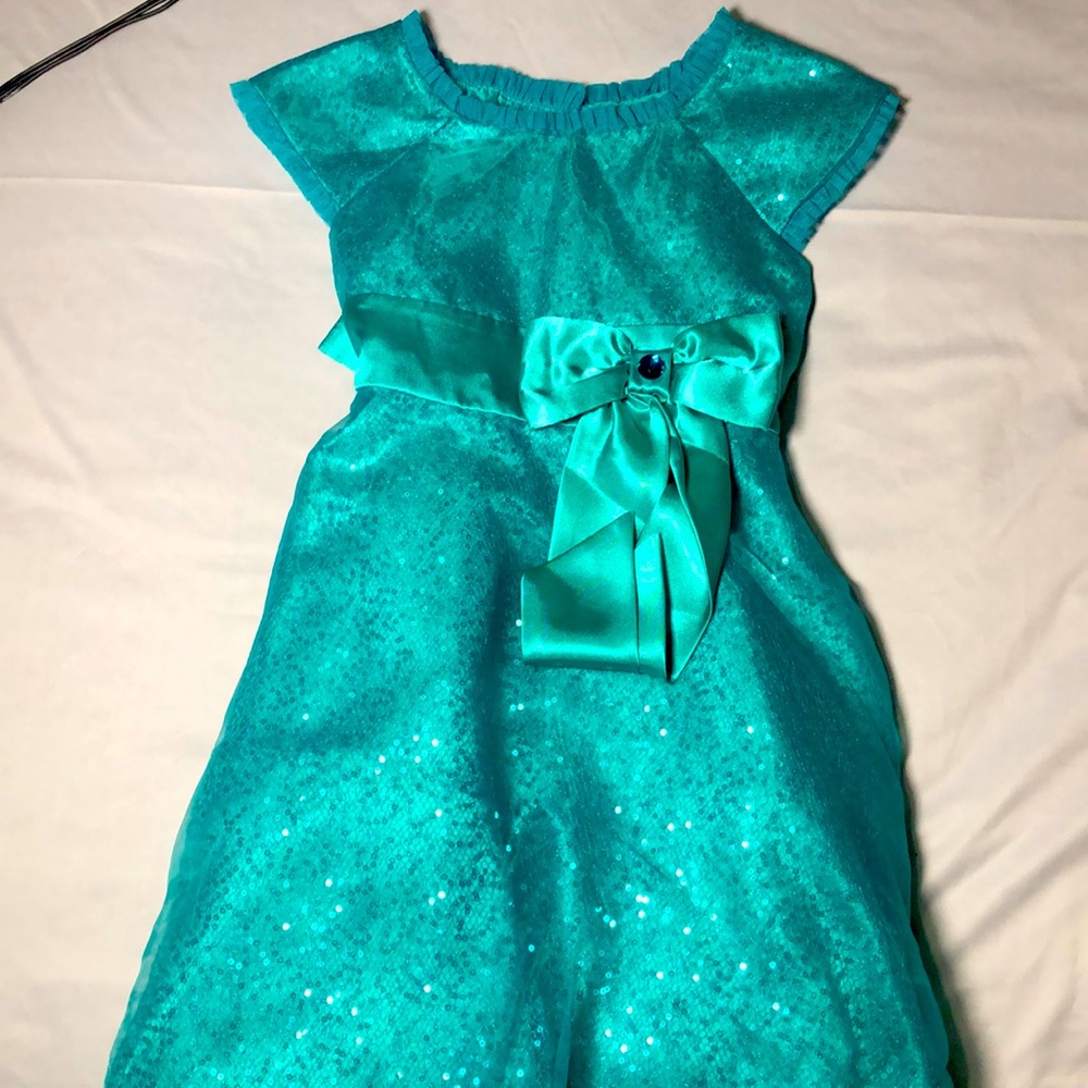 Formal teal size 7 youth dress.